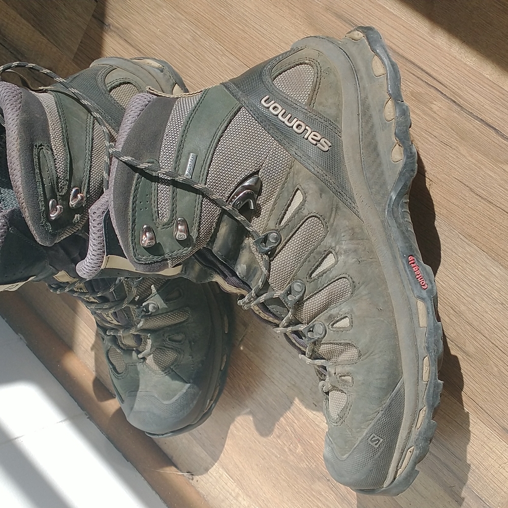 Salomon Quest 4D Gen 2